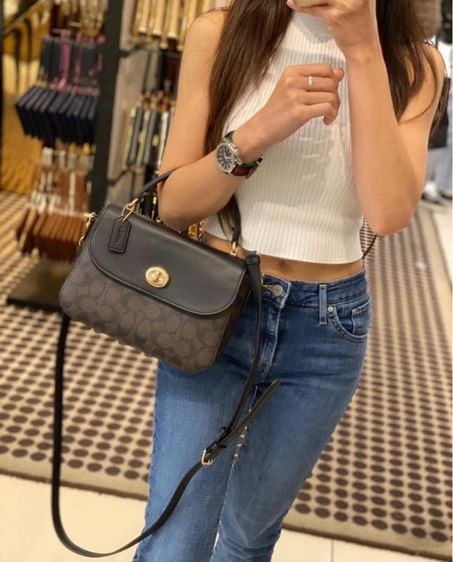 COACH แท้ มือสอง สภาพดี C1765 MARLIE TOP HANDLE SATCHEL IN SIGNATURE CANVAS สีดำ รูปที่ 4