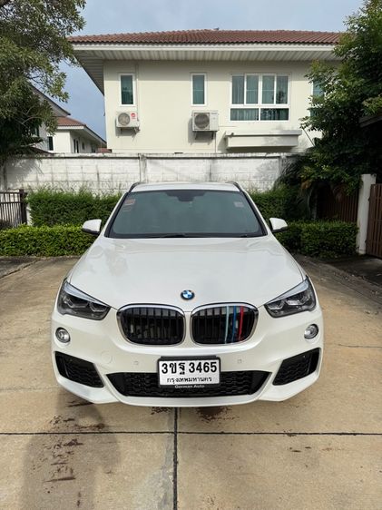 BMW X1 2017 2.0 sDrive18d M Sport Sedan ดีเซล ไม่ติดแก๊ส เกียร์อัตโนมัติ ขาว รูปที่ 2