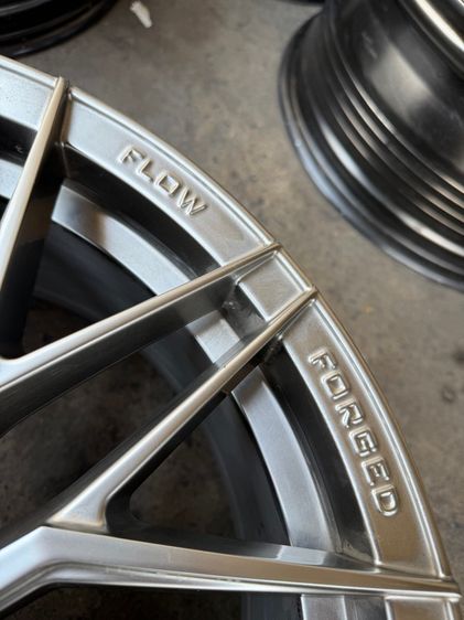 ล้อแม็กขอบ18 5รู100 กว้าง8 ออฟ38 สีไฮเปอร์แบล็ค ล้อเบา FLOW FORMING สภาพสวย รูปที่ 8