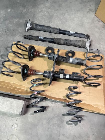 โช้คเดิม mazda3bp ปี2021