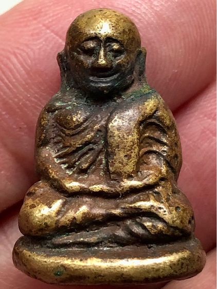 รูปหล่อเก่าค่ะ