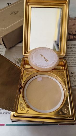 ตลับแป้งวินเทจจากแบรนด์ Kanebo พร้อมกล่อง รูปที่ 8