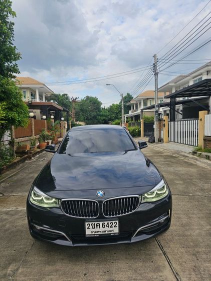 ขายมือสอง BMW320d Luxury ปี2019 พร้อมwaranty3ปีเพิ่งต่อไป กับประกันรถอีก1ปี 3-4เดือน ผ่อนต่อเดือนละ14,150.-นะคะ 