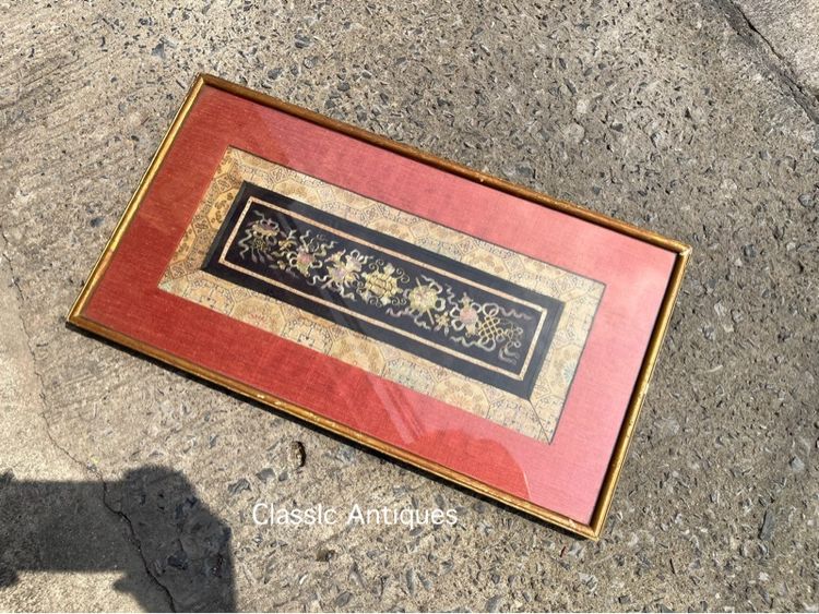 ภาพปัก ลายอาวุธเซียน ดิ้นทองจีนโบราณ เก่าสะสม รูปที่ 7