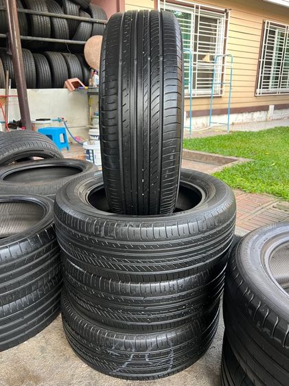 ยาง Yokohama Db 215 60 17 เส้น 600 บาท 