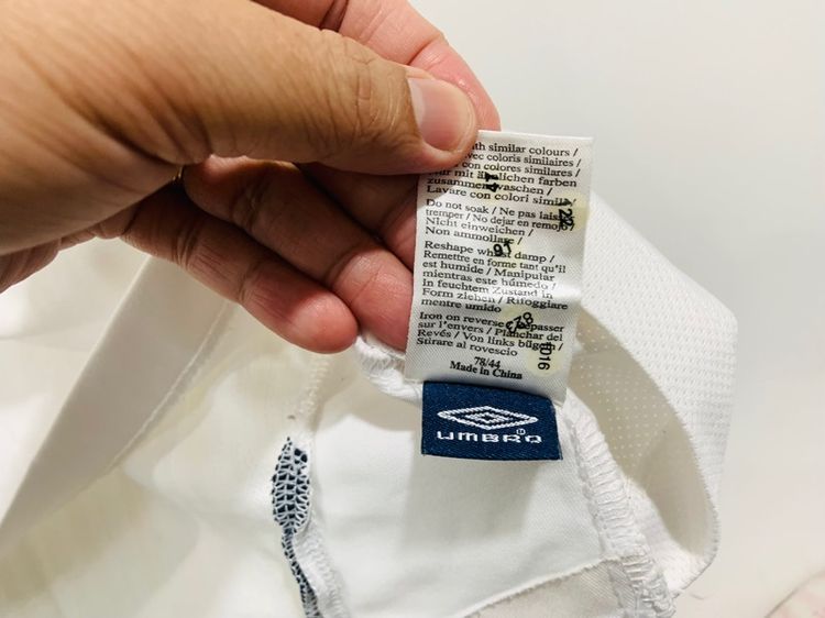 เสื้อ UMBRO England เบอร์ 10 Ben แท้ 💯size วัดจริง อก 19 ยาว 27 สภาพใหม่มาก ดีเทลสวย เนื้อผ้าดี รายละเอียดดีหายากน่าสะสมครับ รูปที่ 7
