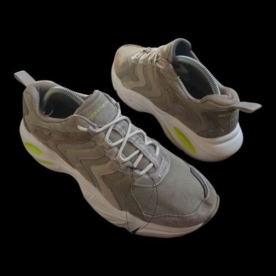  Sketchers  42 27cm.