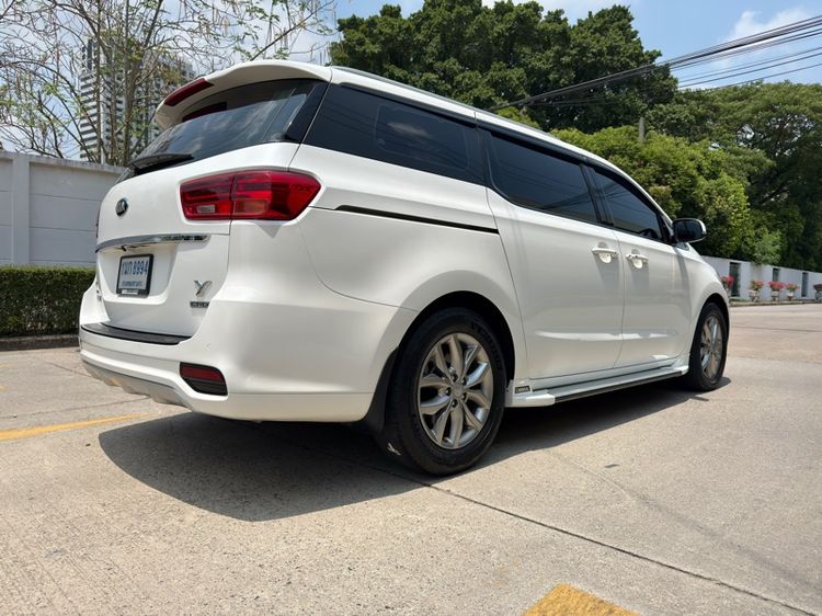 Kia Grand Carnival 2020 2.2 EX Van ดีเซล ไม่ติดแก๊ส เกียร์อัตโนมัติ ขาว รูปที่ 4