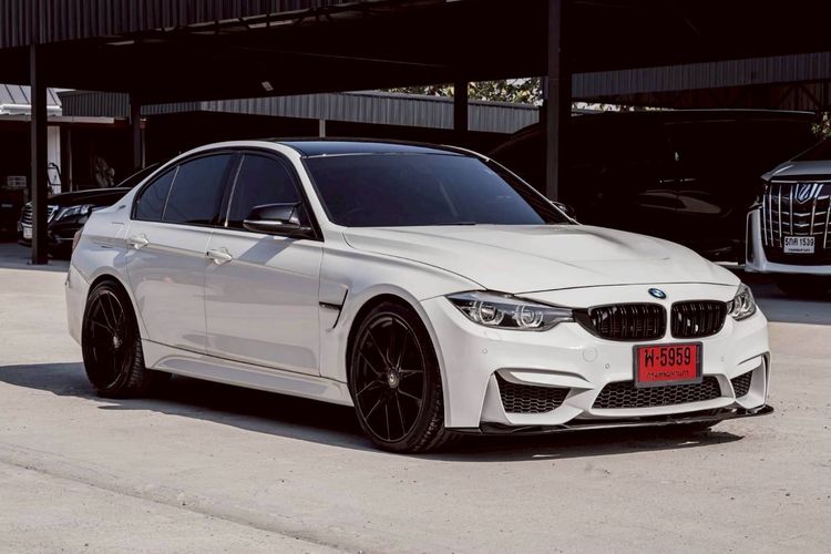 BMW Series 3 2019 330e Sedan เบนซิน ขาว รูปที่ 3