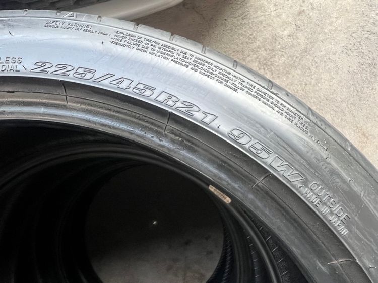 ยาง Dunlop 225 45 21 เส้น 1200 บาท รูปที่ 4