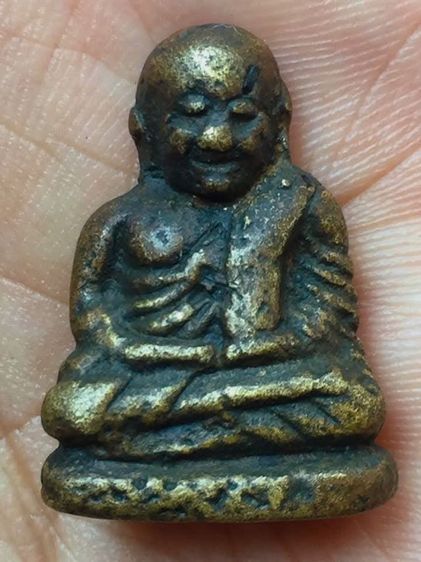 หลวงพ่อเงินพิมพ์นิยม จ.พิจิตร