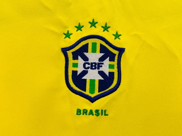 เสื้อกีฬา NIKE ทีม BRASIL เบอร์ 1 BIEBER แท้ 💯 size M ขนาด อก 21.5 ยาว 28.5 นิ้ว สภาพดี ดีเทลสวย เนื้อผ้าดีมากนิ่มใส่สบาย หายากน่าสะสมครับ รูปที่ 3
