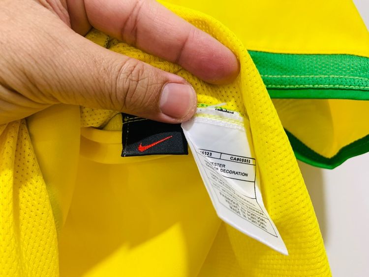 เสื้อกีฬา NIKE ทีม BRASIL เบอร์ 1 BIEBER แท้ 💯 size M ขนาด อก 21.5 ยาว 28.5 นิ้ว สภาพดี ดีเทลสวย เนื้อผ้าดีมากนิ่มใส่สบาย หายากน่าสะสมครับ รูปที่ 5