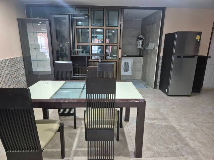 อื่นๆ มีบางส่วน สร้างเสร็จก่อน 2010 บ้านให้เช่า รูปที่ 4