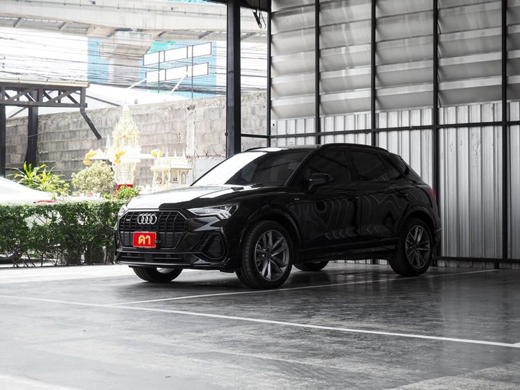 รถ Audi Audi Q3  2.0 TFSI Quattro 4WD สี ดำ