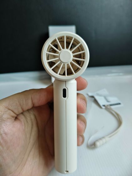 พัดลมพกพา Best Best Joy 2 สีขาว จอLED ความเร็วถึง 100 แบต4200mAh สภาพเหมือนใหม่ ใช้งานได้ปกติ รูปที่ 6