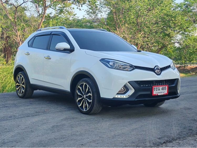 รถ MG GS 2.0 X 4WD สี ขาว
