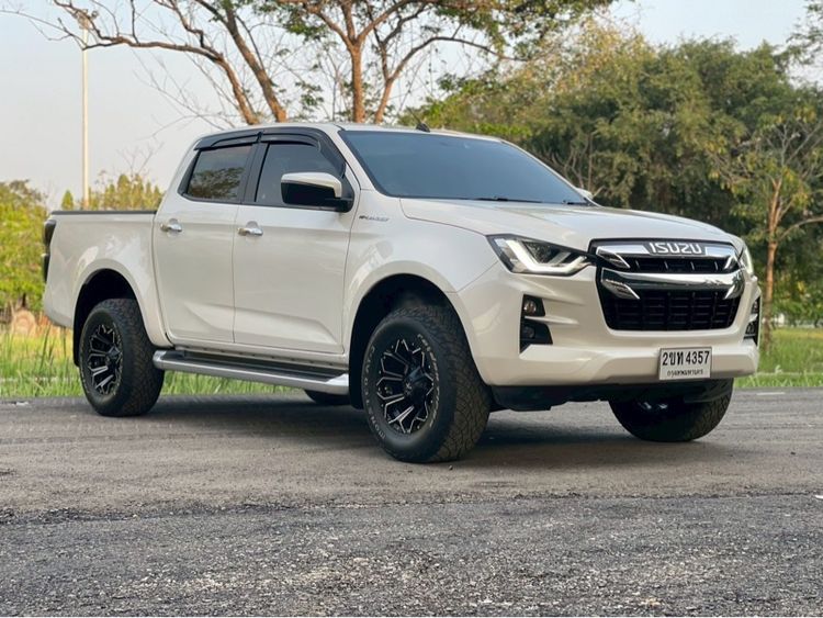 รถ Isuzu D-MAX 1.9 Hi-Lander Z สี ขาว
