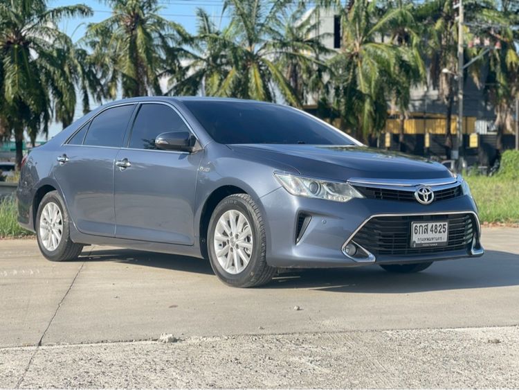 รถ Toyota Camry 2.0 G สี เทา