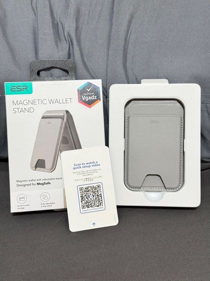ESR กระเป๋า Magsafe สภาพมือหนึ่งยังไม่เคยใช้งาน