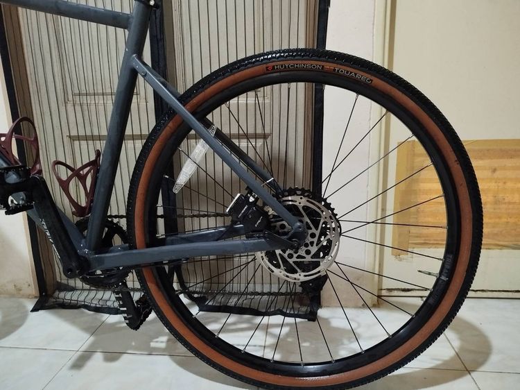 Selling my Triban GRVL 520 (Size M). Great gravel bike for commuting or long-distance touring. Best fits riders 173-181 cm tall. Well-mainta รูปที่ 12