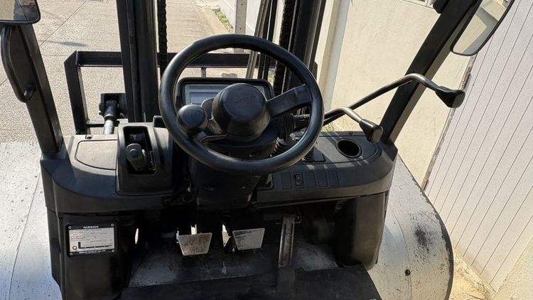 ขาย รถฟอร์คลิฟท์ Nissan 4 ตัน เสา 4 เมตร งาเท งายาว 1.20 เมตร ราคา 295,000 บาท  รูปที่ 6