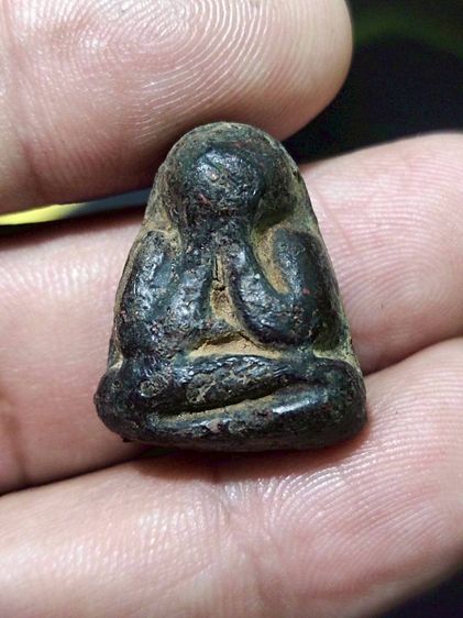 ปิดตาคลุกรัก