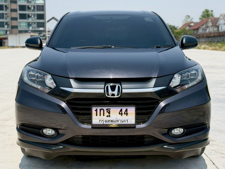 รถ Honda HR-V 1.8 E สี ดำ