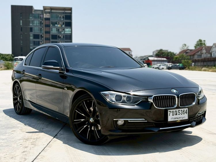 BMW Series 3 2012 320d Sedan ดีเซล ไม่ติดแก๊ส เกียร์อัตโนมัติ ดำ รูปที่ 2