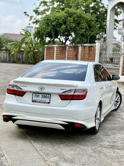 Toyota Camry 2018 2.5 G Sedan เบนซิน ไม่ติดแก๊ส เกียร์อัตโนมัติ ขาว รูปที่ 3
