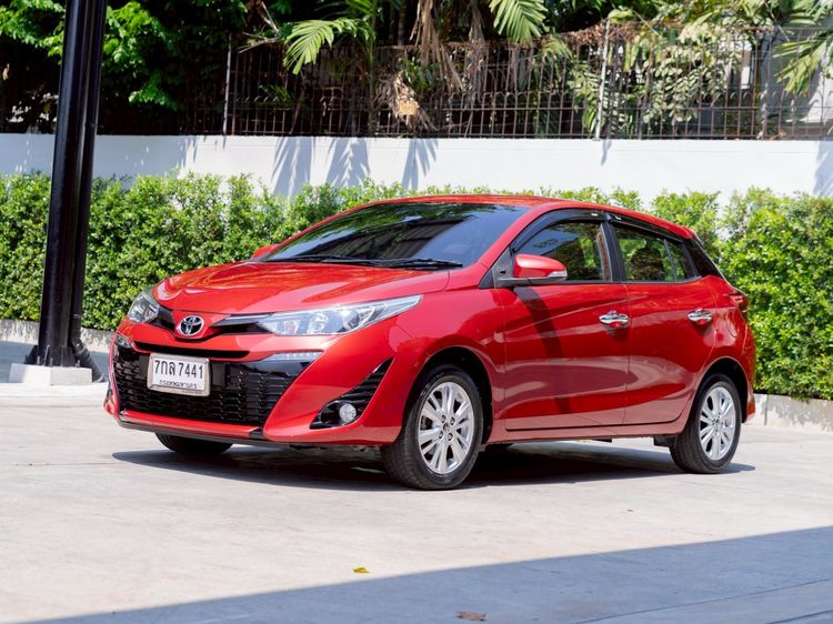 Toyota Yaris 2018 1.2 G Sedan เบนซิน ไม่ติดแก๊ส เกียร์อัตโนมัติ แดง รูปที่ 3