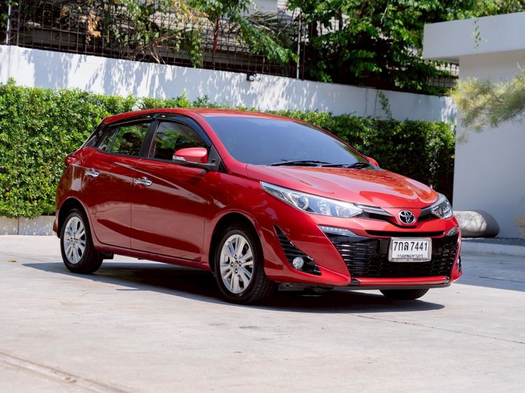 Toyota Yaris 2018 1.2 G Sedan เบนซิน ไม่ติดแก๊ส เกียร์อัตโนมัติ แดง
