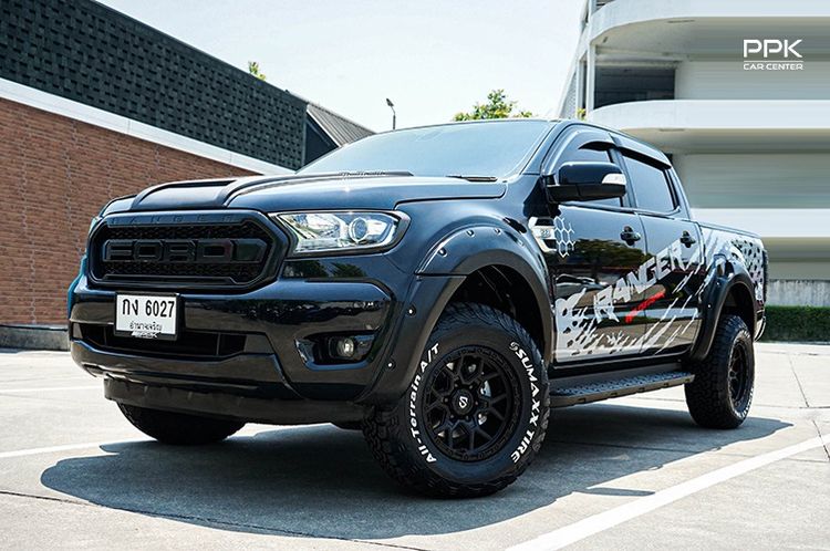 รถ Ford Ranger 2.2 Hi-Rider XLT สี ดำ