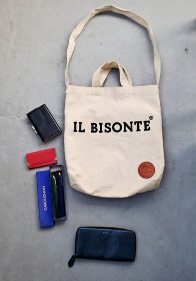 กระเป๋า IL BISONTE italy, กระเป๋าPaul Smith,กระเป๋าL.S, กระเป๋ากุญแจ Nina Ricci, ปากกา Cabouchon วินเทจ