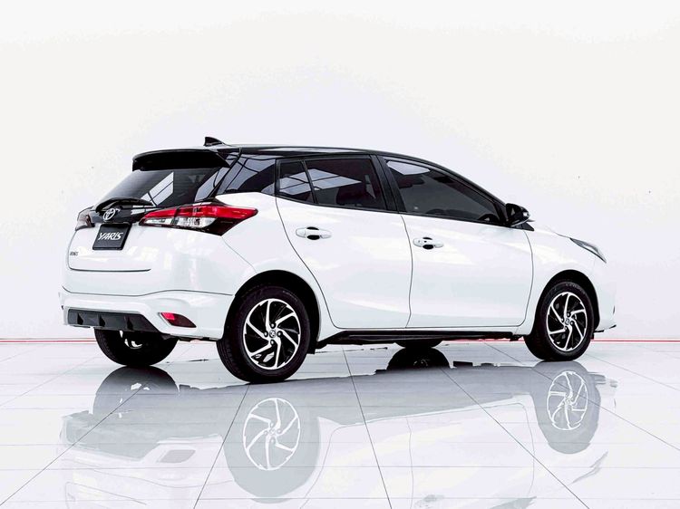 Toyota Yaris 2020 1.2 Sport Sedan เบนซิน ไม่ติดแก๊ส เกียร์อัตโนมัติ ขาว รูปที่ 4