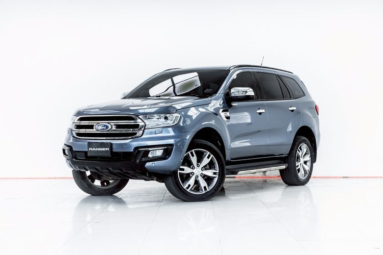 รถ Ford Everest 3.2 Titanium Plus 4WD สี ฟ้า