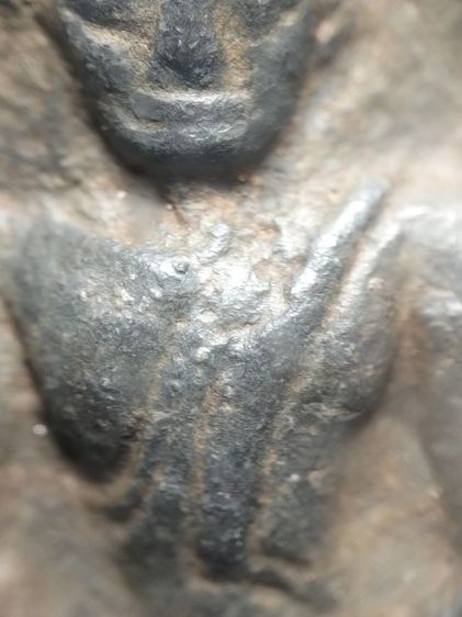 พระพุทธชินราชใบเสมาเนื้อชินครับ รูปที่ 8