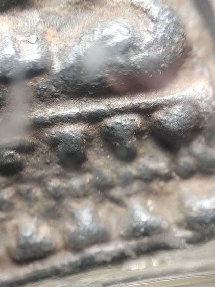 พระพุทธชินราชใบเสมาเนื้อชินครับ รูปที่ 9