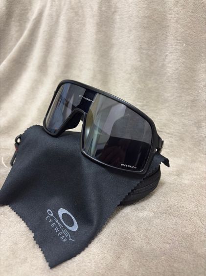 เเว่นตา OAKLEY รูปที่ 4