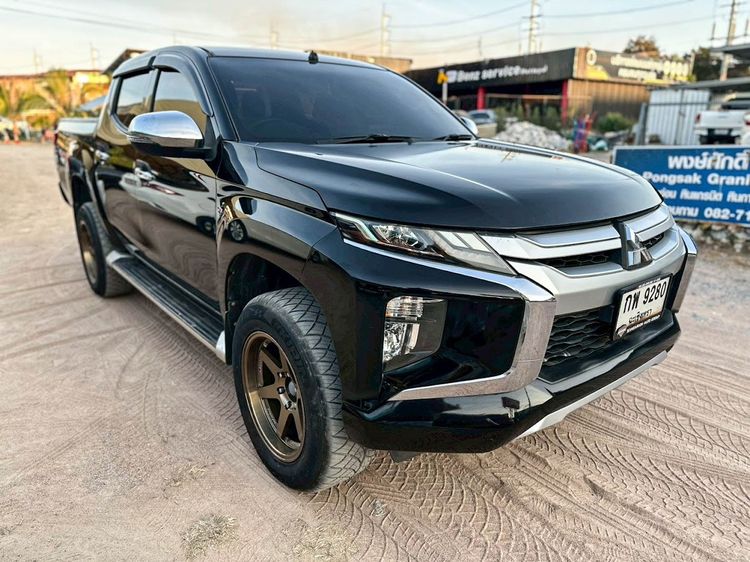 Mitsubishi Triton 2020 2.4 GLX Plus Pickup ดีเซล ไม่ติดแก๊ส เกียร์ธรรมดา ดำ รูปที่ 3