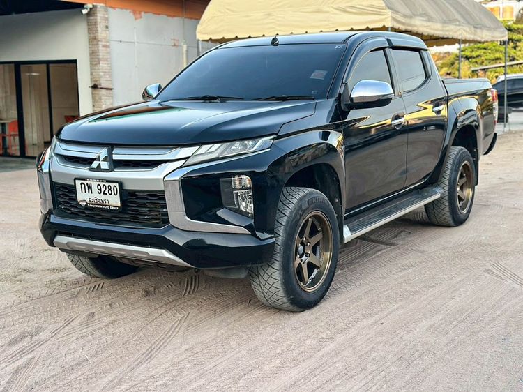 Mitsubishi Triton 2020 2.4 GLX Plus Pickup ดีเซล ไม่ติดแก๊ส เกียร์ธรรมดา ดำ