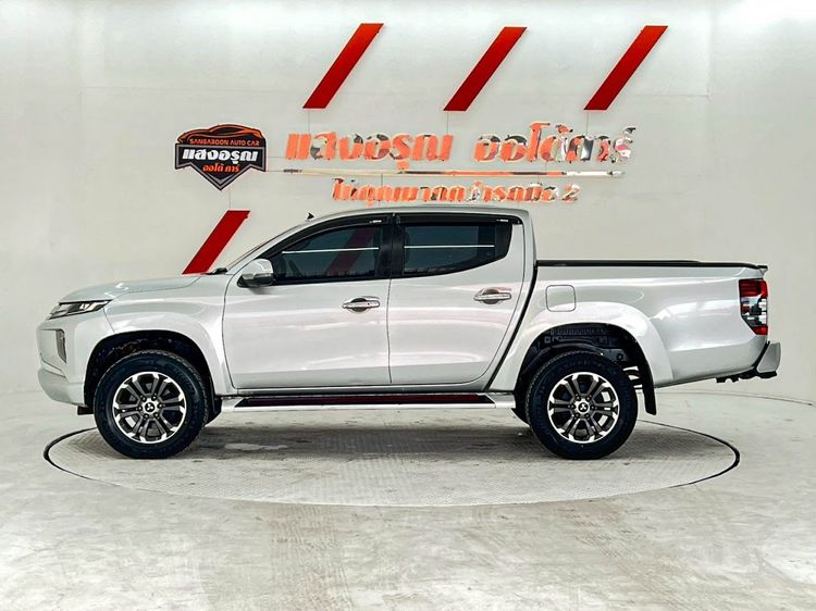 Mitsubishi Triton 2018 2.4 GT Plus Pickup ดีเซล ไม่ติดแก๊ส เกียร์ธรรมดา บรอนซ์เงิน รูปที่ 4