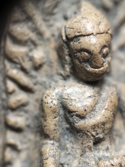 พระรอดลำพูนพิมพ์ใหญ่เนื้อละเอียดแน่นสวยๆครับ รูปที่ 6