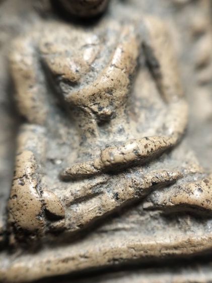 พระรอดลำพูนพิมพ์ใหญ่เนื้อละเอียดแน่นสวยๆครับ รูปที่ 16