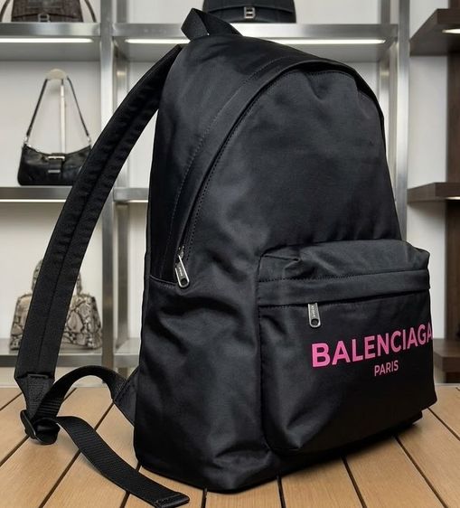 BALENCIAGA  Explorer Backpack ,Everyday Logo Backpack รูปที่ 2