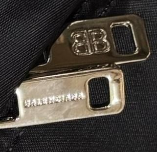 BALENCIAGA  Explorer Backpack ,Everyday Logo Backpack รูปที่ 12