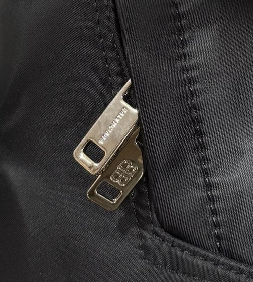 BALENCIAGA  Explorer Backpack ,Everyday Logo Backpack รูปที่ 11