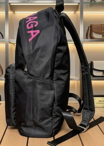 BALENCIAGA  Explorer Backpack ,Everyday Logo Backpack รูปที่ 4
