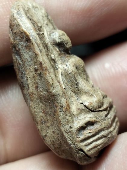 พระคงลำพูนเนื้อดินครับ รูปที่ 13