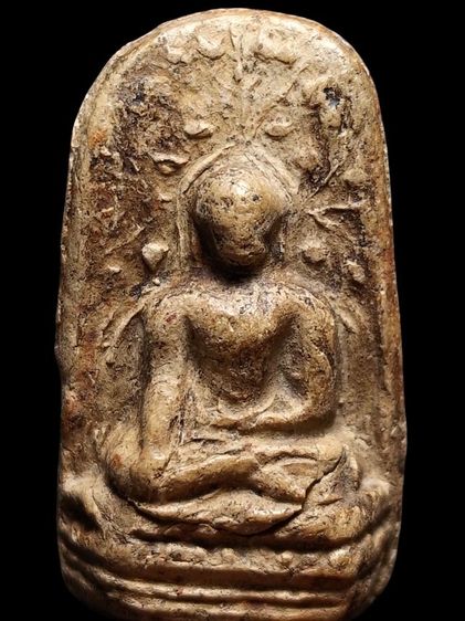 พระคงลำพูนเนื้อดินครับ